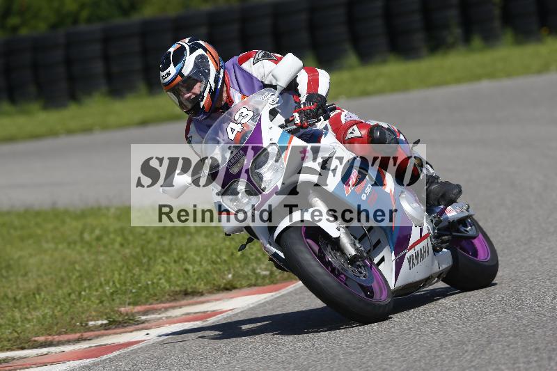 /Archiv-2024/29 12.06.2024 MOTO.CH Track Day ADR/Gruppe blau/43